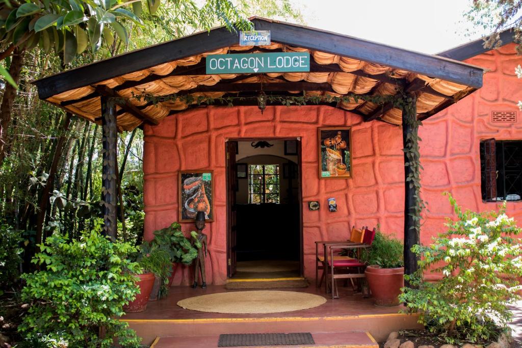 Octagon-Lodge